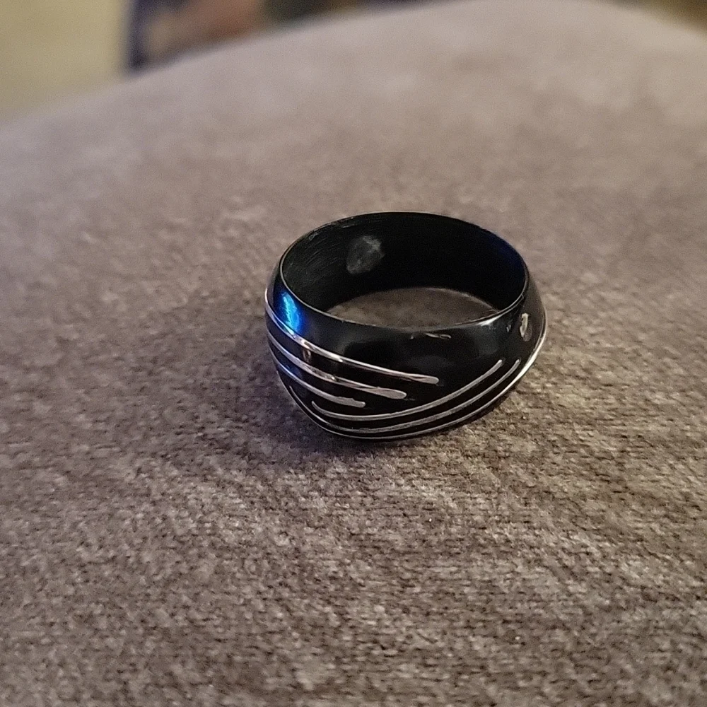 3/$30 Black Silver Dome Metal Ring